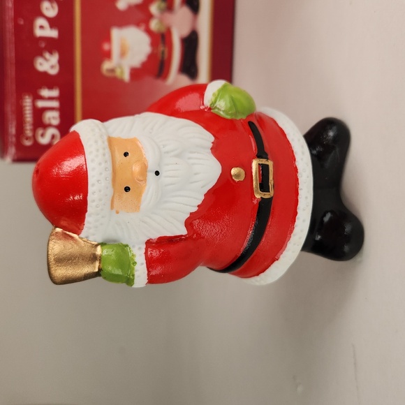Ceramic Santas Salt & Pepper Set, In Orig Presentation/Storage box - Picture 3 of 12